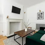 Spacious 2 Bed Flat In Hammersmith