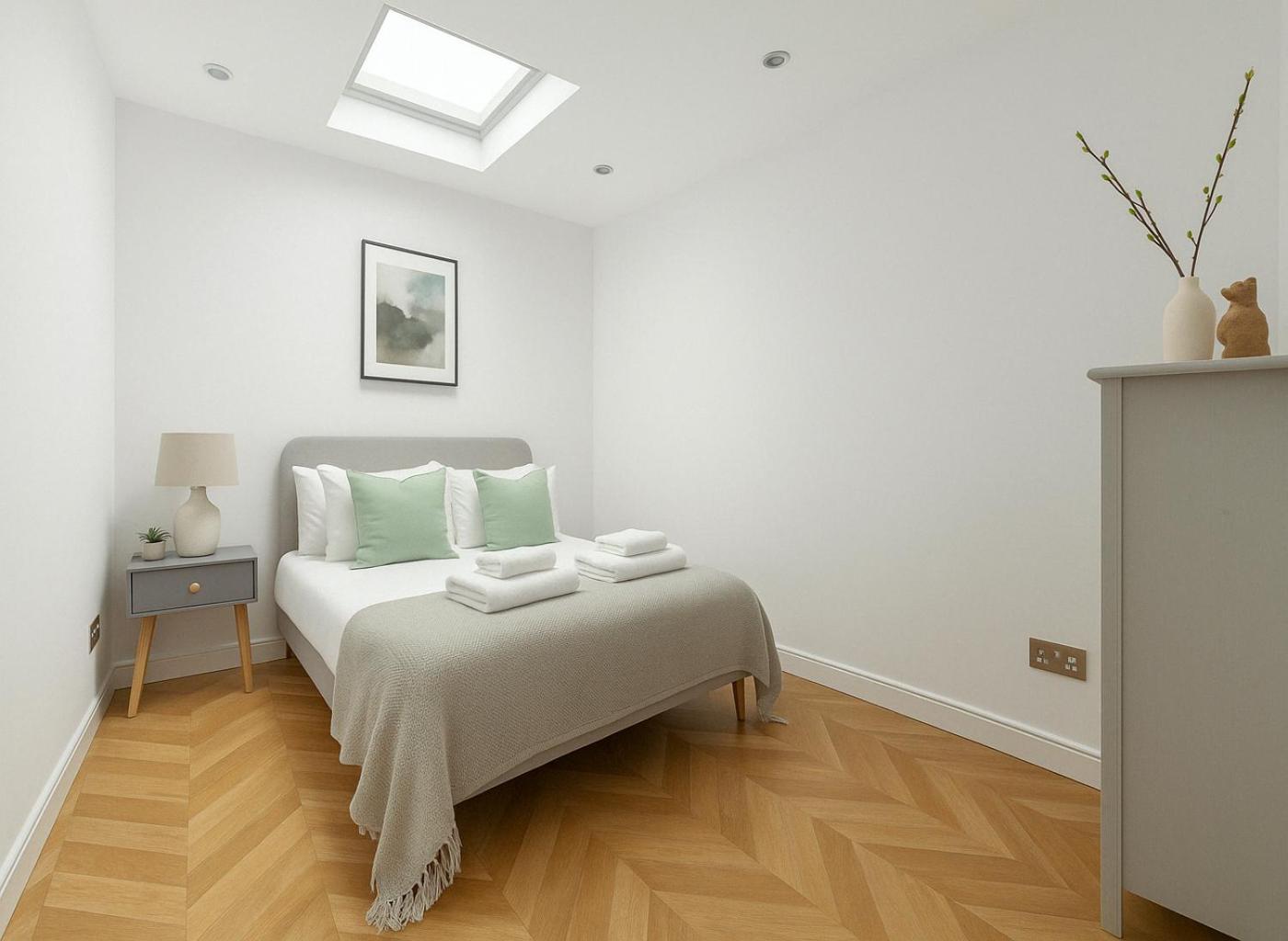 Spacious 2 Bed Flat In Hammersmith * London